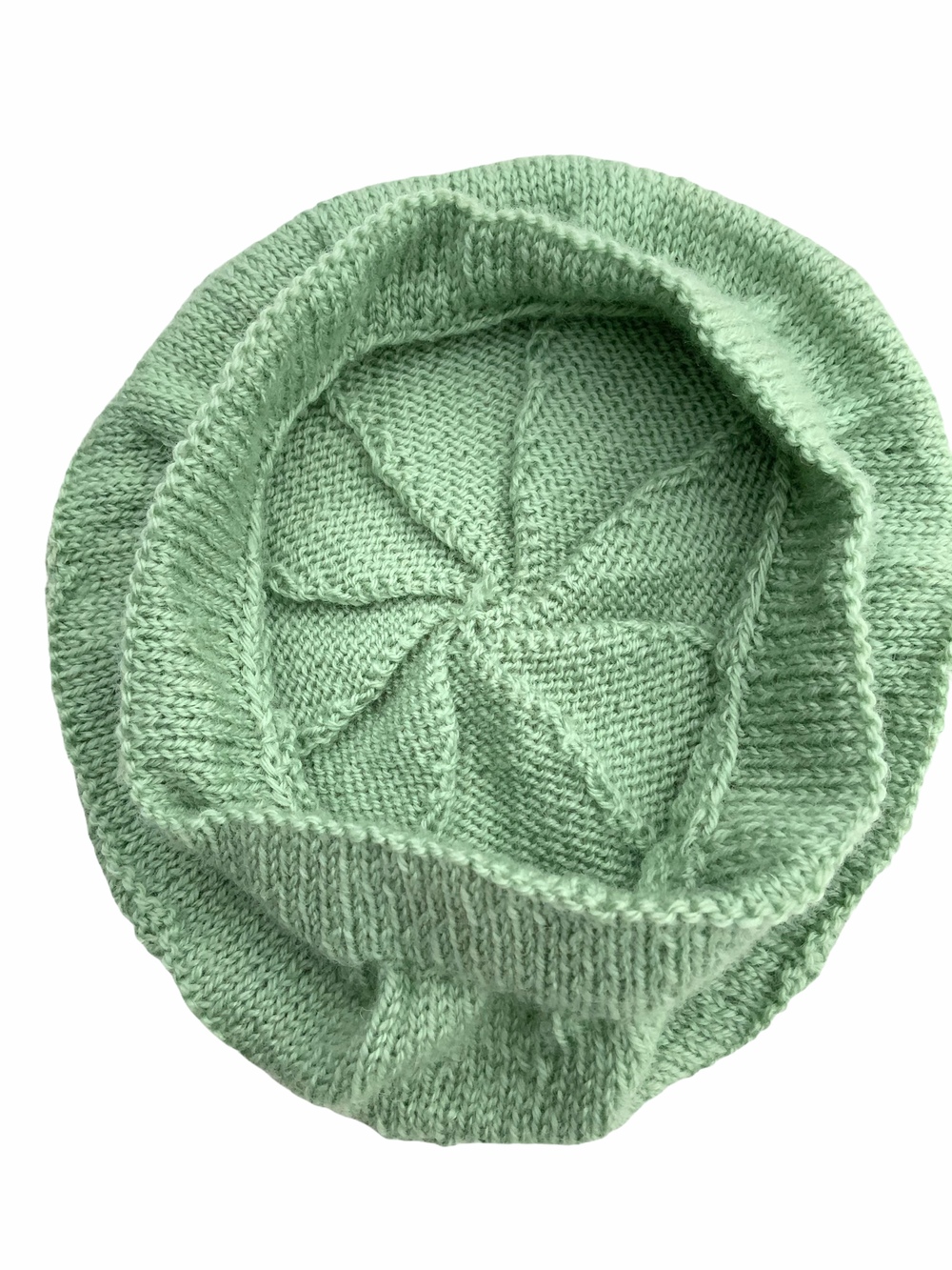 Baskerhue Børn 3 10 Blødt Merinould Pastel Grøn Håndstrikket 2 Baskerhue Børn 3 10 Blødt Merinould Pastel Grøn Håndstrikket 2