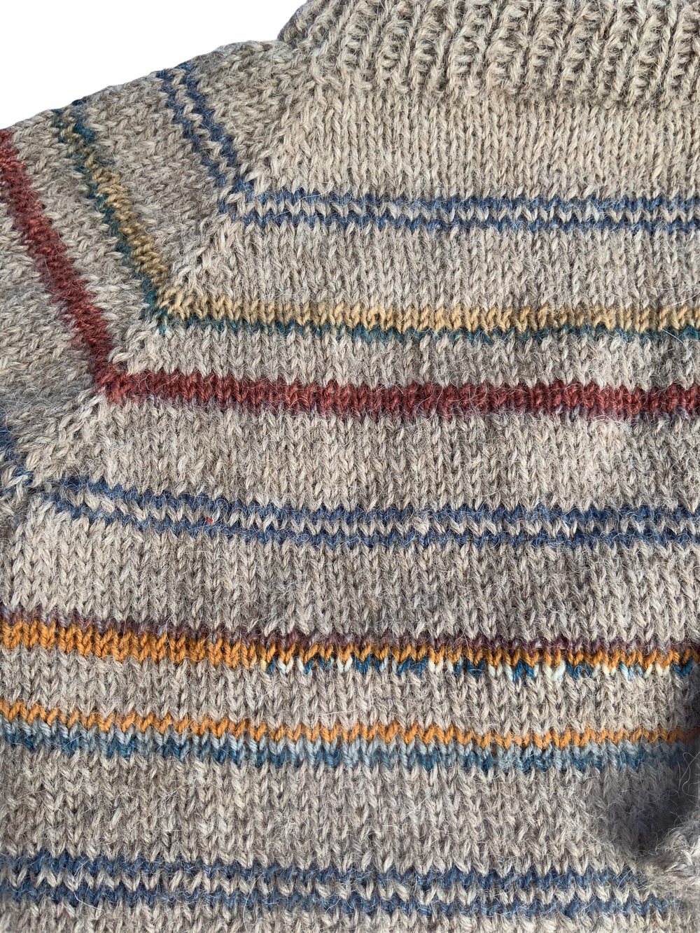 Børn Sweater Håndstrikket Supersoft Mørk Sand Med Strib